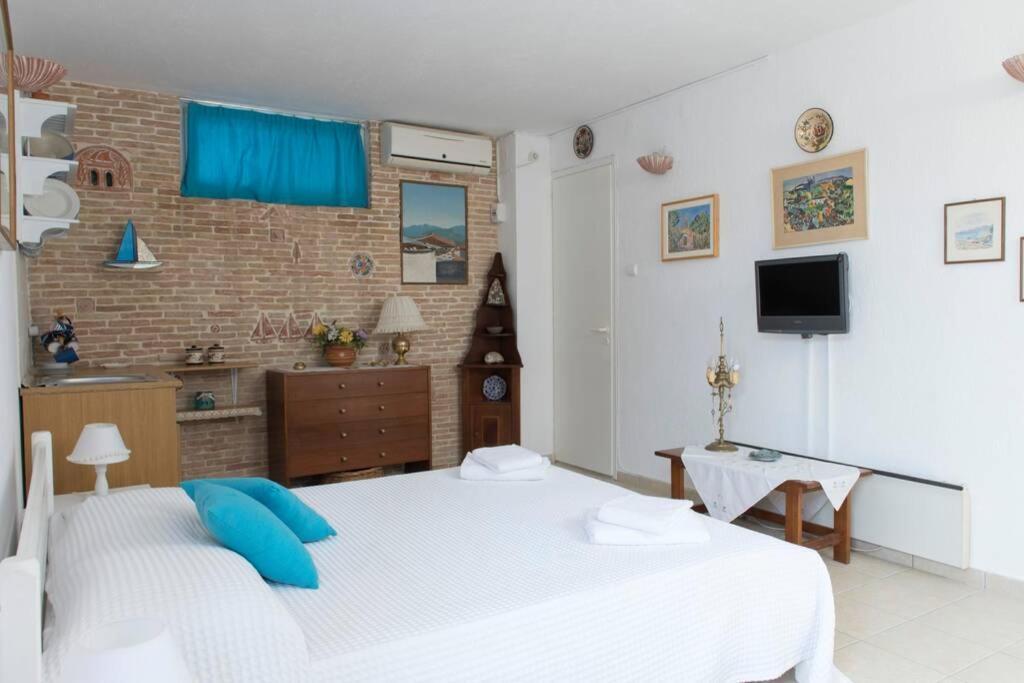 Palmaya Villa, Unique Seafront Experience Vagia  Exteriör bild