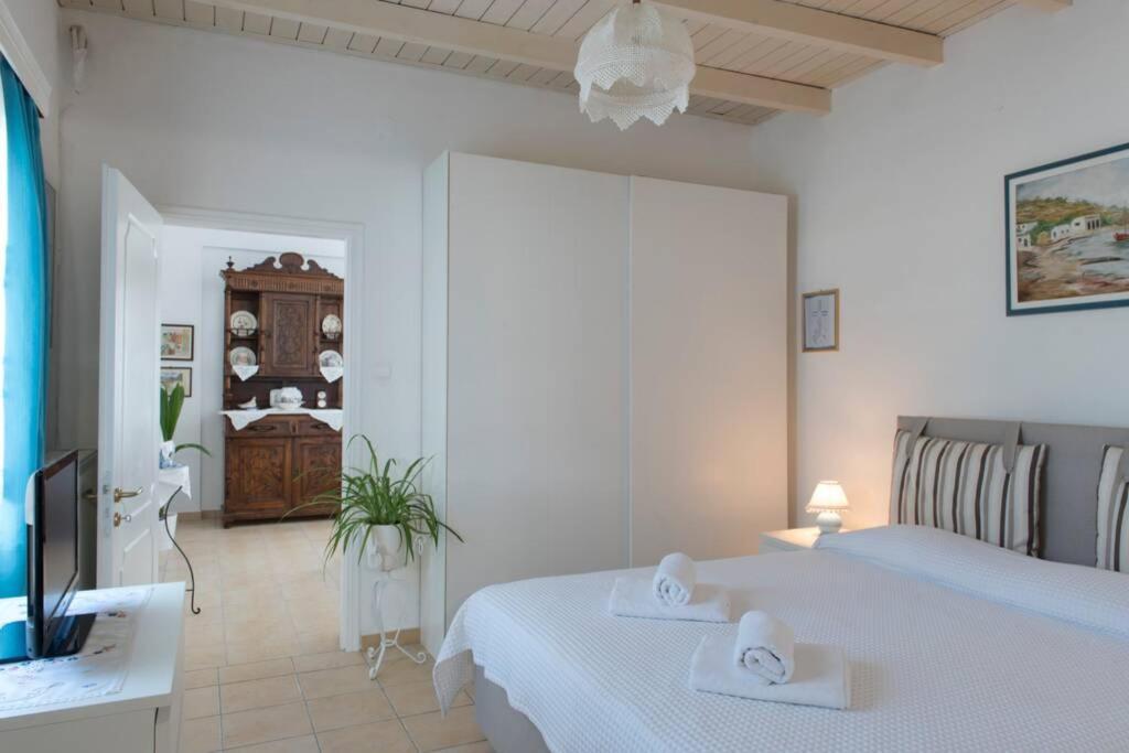 Palmaya Villa, Unique Seafront Experience Vagia  Exteriör bild