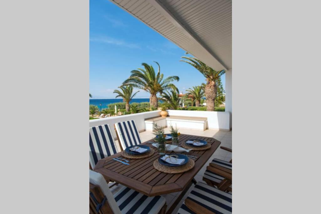Palmaya Villa, Unique Seafront Experience Vagia  Exteriör bild